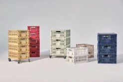 Hay Colour Crate, M, Recycled Plastic, Red 11 Hay Colour Crate, M, Recycled Plastic, Red -Vitra Shop HAY Colour Crate Lid HAY Colour Crate Wheels 1