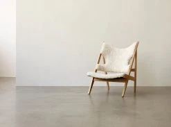 Menu Knitting Chair, Oak - Nature Sheepskin 15 Menu Knitting Chair, Oak - Nature Sheepskin -Vitra Shop KNITF6 TM