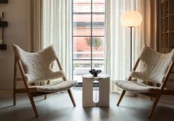 Menu Knitting Chair, Oak - Nature Sheepskin 21 Menu Knitting Chair, Oak - Nature Sheepskin -Vitra Shop MENU Knitting Chair Androgyne Side Table JWDA Tabl Lamp 2