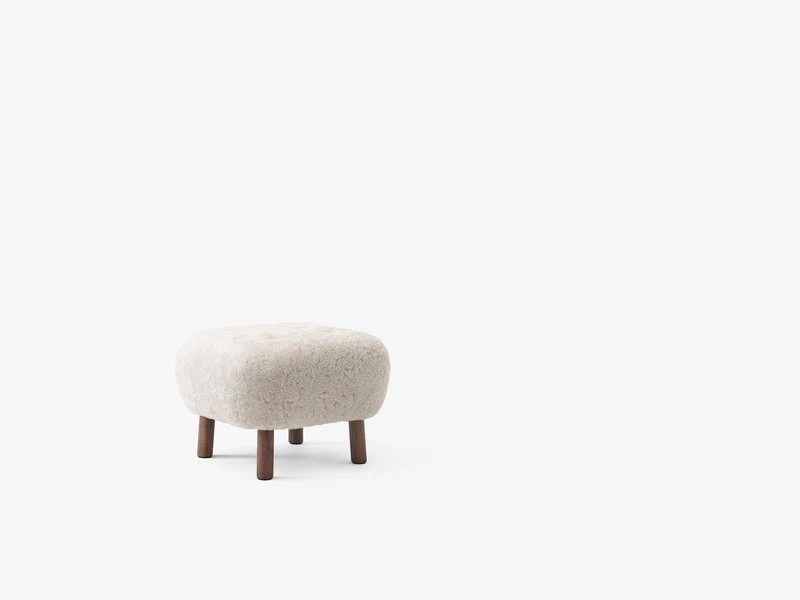 &Tradition Little Petra Lounge Chair And Pouf, Moonlight Sheepskin - Walnut - Image 3