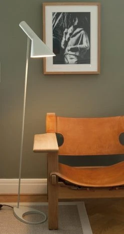 Fredericia The Spanish Chair, Cognac Leather - Oiled Oak -Vitra Shop SAGA Furs32 71556