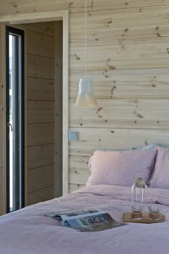 Secto Design Petite 4600 Pendant, White 15 Secto Design Petite 4600 Pendant, White -Vitra Shop Secto Design Petite 4600 Pori2