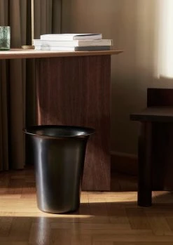 Ferm LIVING Spun Alu Basket, High, Black Aluminium 11 Ferm LIVING Spun Alu Basket, High, Black Aluminium -Vitra Shop fermLIVING AW22 SpunAluBasketHigh image 1